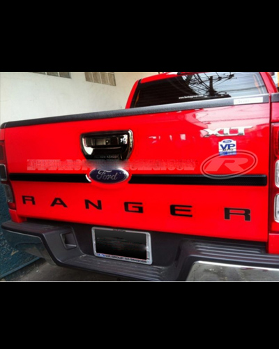 ỐP TAY HÕM VÀ TRANG TRÍ THÙNG XE RANGER 2013